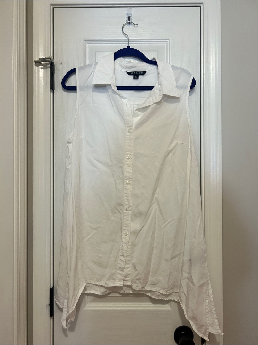 Zac & Rachel White Sleeveless Collared Button Blouse